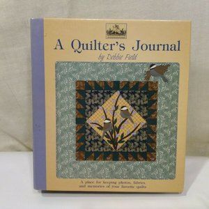 A Quilter's Journal  By Debbie Field Loose leaf bo